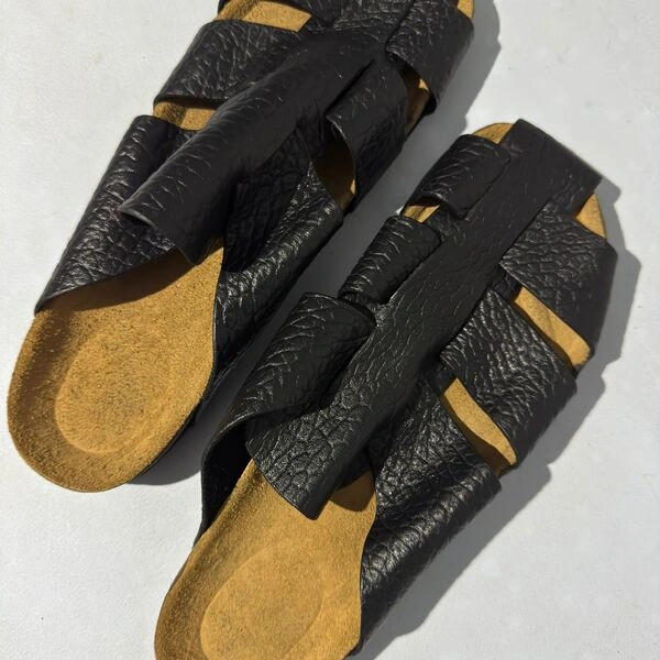 Black Cross-Strap Leather Slippers for Men Comfortable Flat Palm