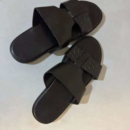 Black Cross-Strap Slippers Comfortable Everyday Slide Palm