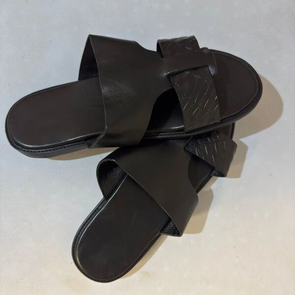 Men’s Black Cross-Strap Leather Slippers Minimalist Casual Palm